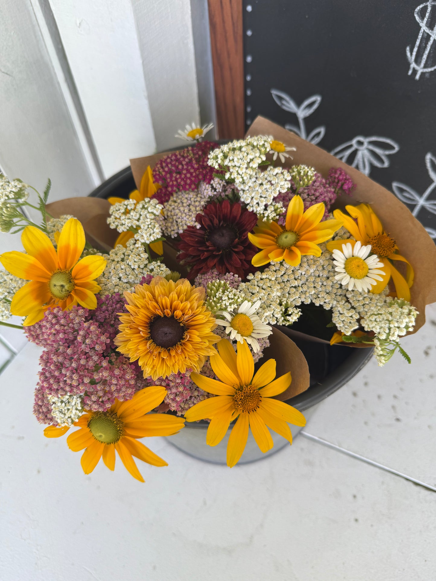 1. Grab + Go Premade Bouquet