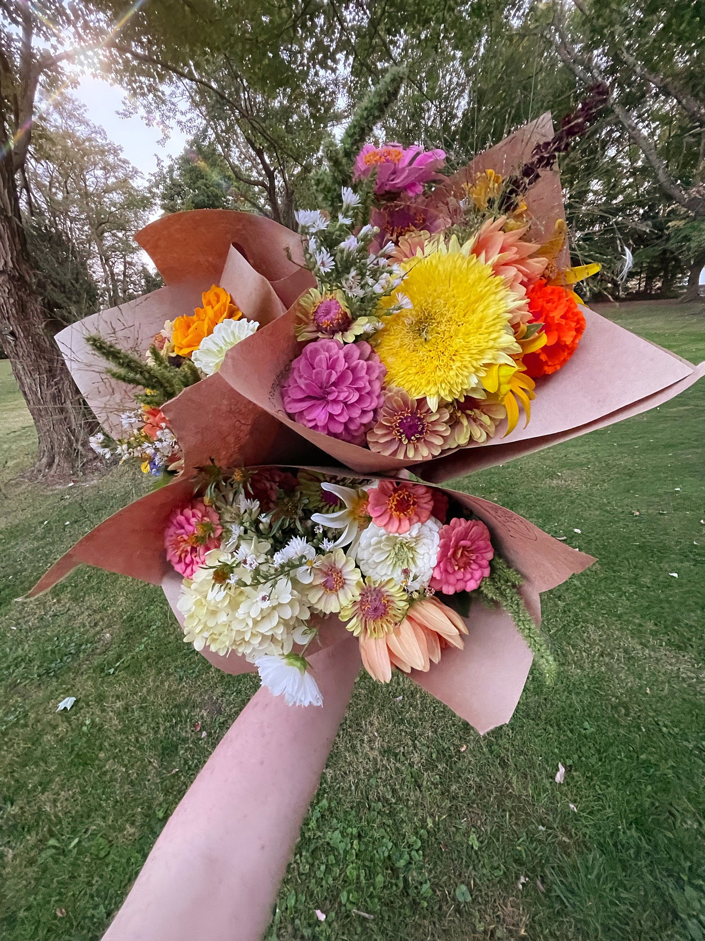 1. Grab + Go Premade Bouquet